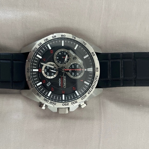 SEIKO MEN’S WATCH - Picture 2 of 5
